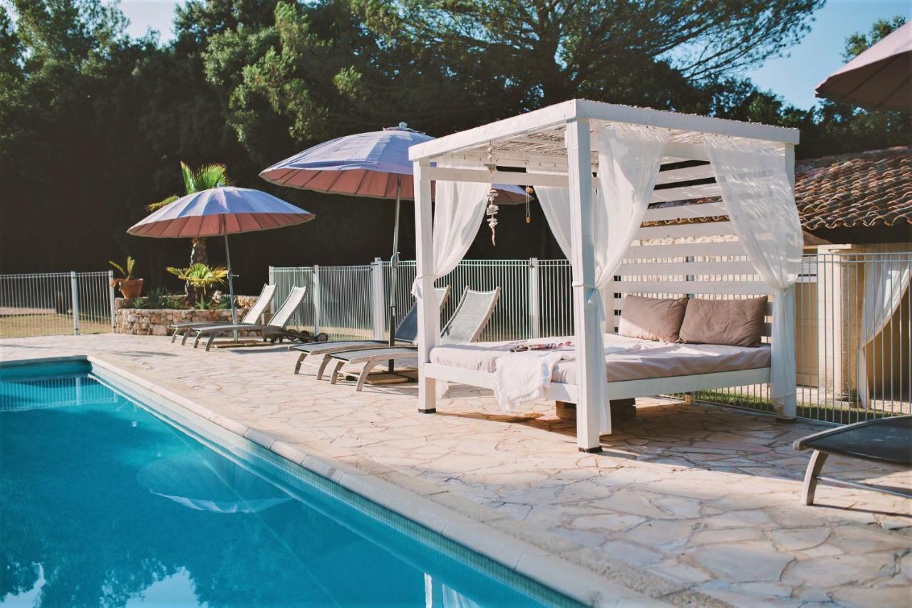 Mas De Rey Uzes Villa Arpaillargues-et-Aureillac Bagian luar foto